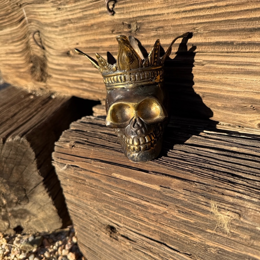 Crowned Skull Home Accent in Bronze